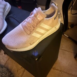Adidas Swift Run Sneakers
